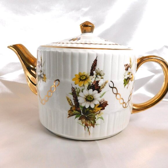 Ellgreave Wood and Sons Teapot   # 24592 - Picture 1 of 11